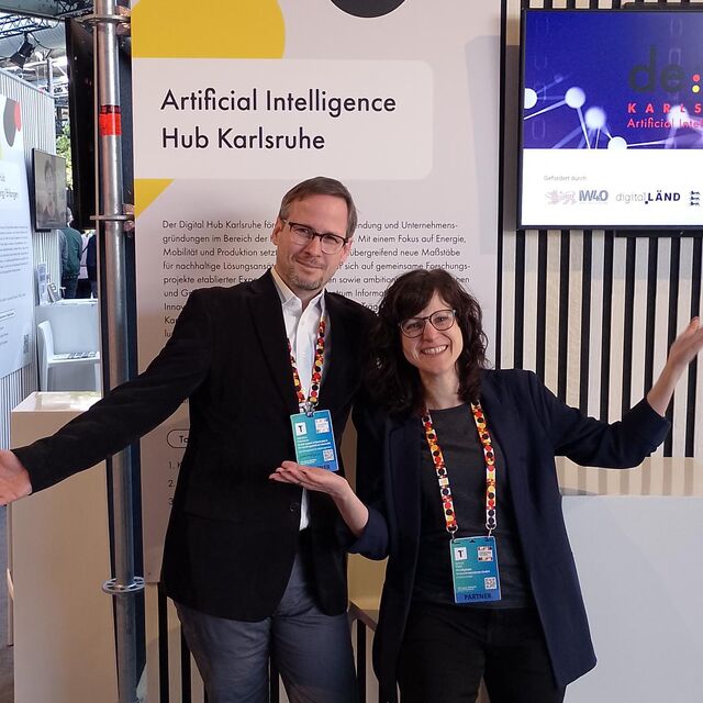 Samira unterwegs mit dem de:hub