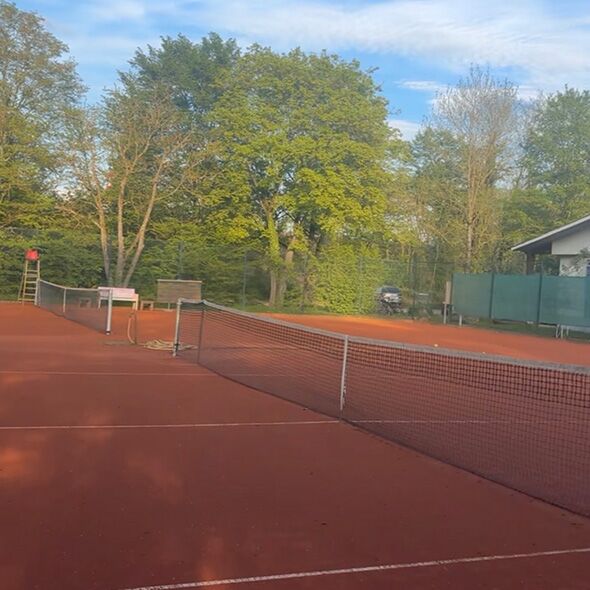 Tennis spielen